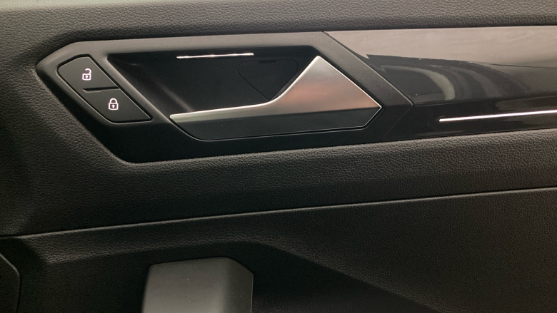 Volkswagen T-Roc 2.0 TDI 4MOTION SEL 5dr Diesel Hatchback